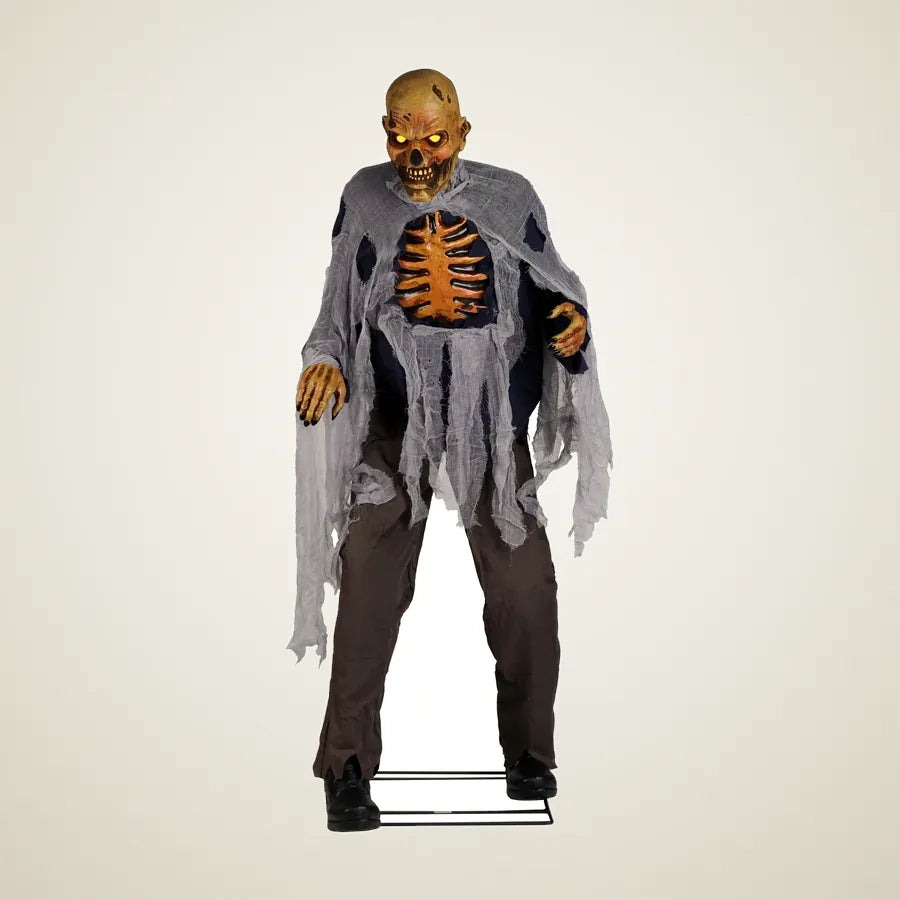 Plinth Lumbering Zombie Animatronic 6ft, photo 1
